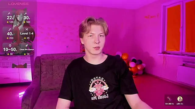 Snapshot of TheMikeSever chatting on 02.10.25 TheMikeSever online show from 02.10.25