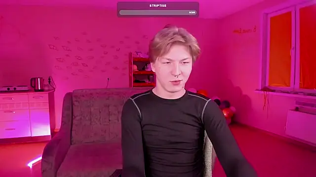 Snapshot of TheMikeSever chatting on 02.12.25 TheMikeSever online show from 02.12.25