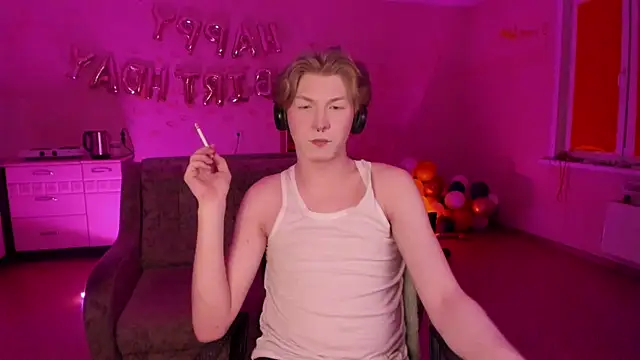 Snapshot of TheMikeSever chatting on 02.18.25 TheMikeSever online show from 02.18.25