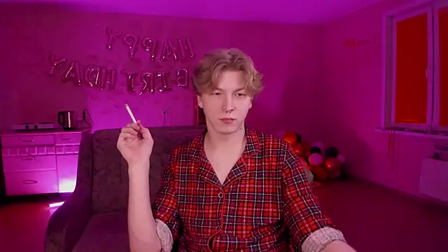 Snapshot of TheMikeSever chatting on 02.23.25 TheMikeSever online show from 02.23.25