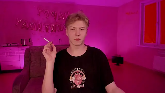 Snapshot of TheMikeSever chatting on 03.22.25 TheMikeSever online show from 03.22.25