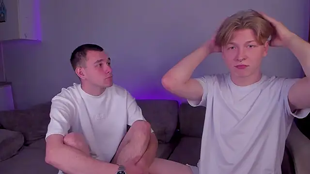 Snapshot of TheMikeSever chatting on 10.27.25 TheMikeSever online show from 10.27.25