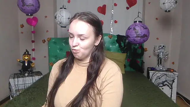 IsabelBlackberry online show from 10.30.25