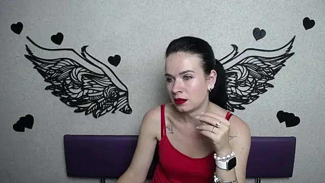 JasmineKouch online show from 09.19.25