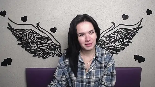 JasmineKouch online show from 10.12.25