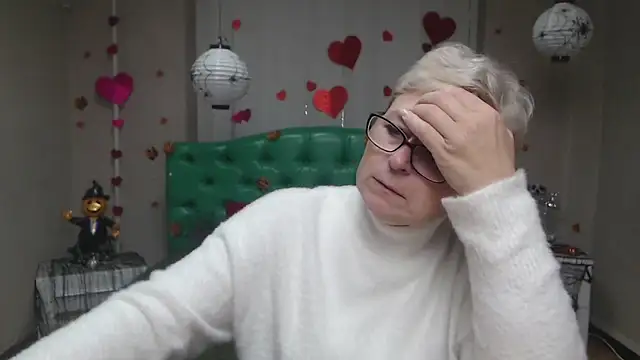 EmiliaGree online show from 11.09.25