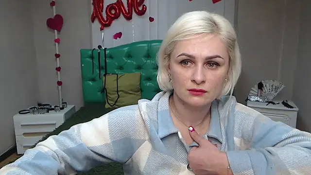 OliviaHorst online show from 03.12.25