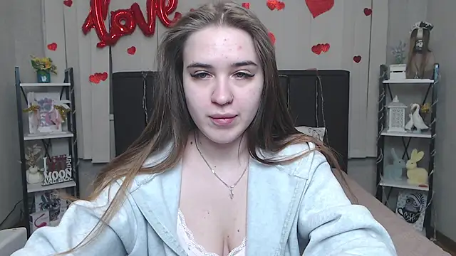 LauraHlot online show from 02.28.26