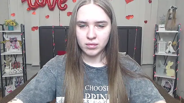 LauraHlot online show from 05.15.26