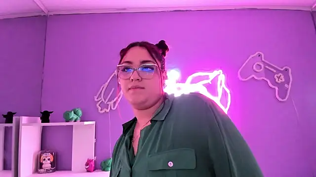 Camiila Osorio online show from 11.06.25