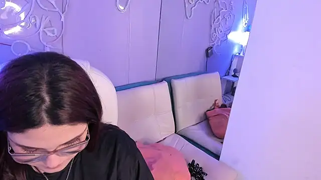 Camiila Osorio online show from 12.01.25