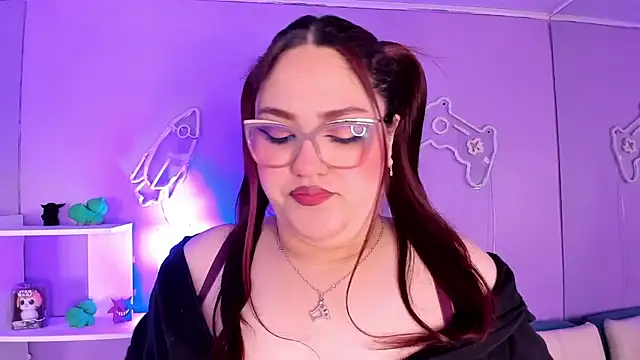 Camiila Osorio online show from 12.05.25