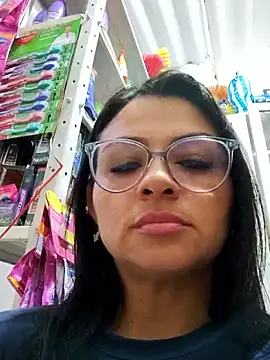 Linda Lars online show from 12.17.25