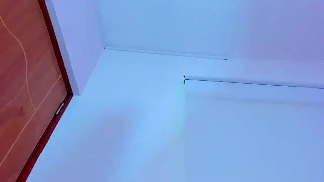 Snapshot of silvana__miller chatting on 02.14.25 silvana miller online show from 02.14.25