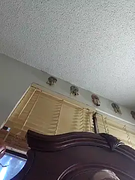 Snapshot of coolbrease10 chatting on 01.19.25 coolbrease10 online show from 01.19.25