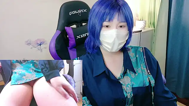 Snapshot of hazuki_8008 chatting on 10.06.25 hazuki 8008 online show from 10.06.25