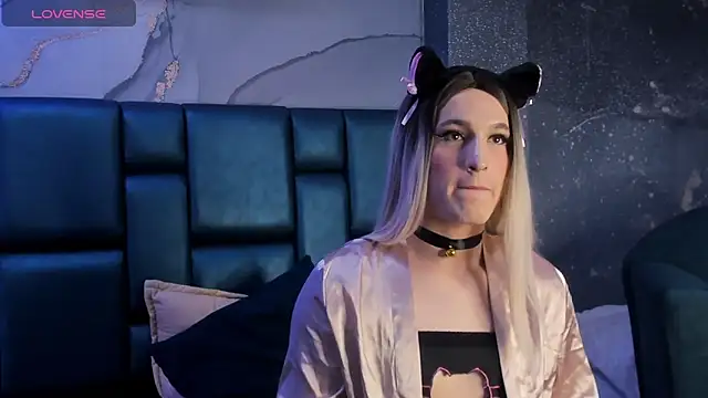 JESSI NAOMI online show from 02.05.25