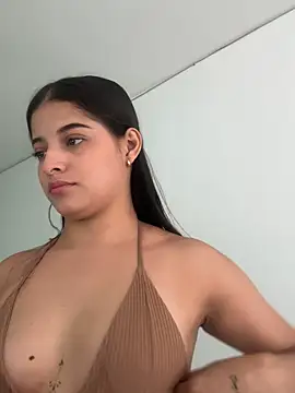 Snapshot of Arilw chatting on 02.07.25 Arilw online show from 02.07.25