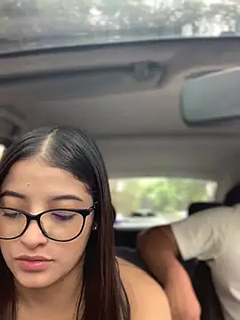 Snapshot of Arilw chatting on 03.07.25 Arilw online show from 03.07.25