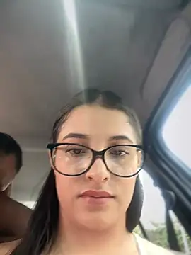 Snapshot of Arilw chatting on 03.16.25 Arilw online show from 03.16.25