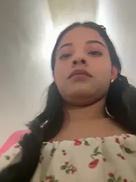 Snapshot of Arilw chatting on 11.29.25 Arilw online show from 11.29.25