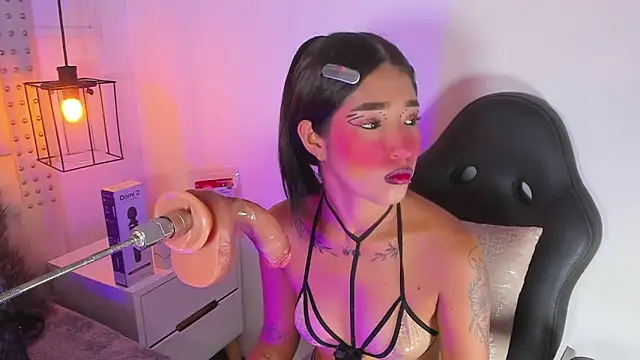 Snapshot of baby_naughty1_ chatting on 01.29.25 baby naughty1 online show from 01.29.25