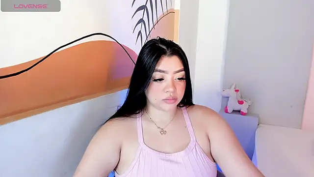 MelissaWhite4 online show from 12.10.24