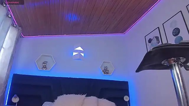  gia rose online show from 02.11.25