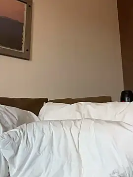 Snapshot of MobyDxck chatting on 01.10.25 MobyDxck online show from 01.10.25