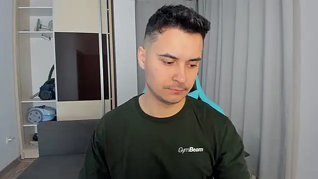 Snapshot of MatMalonne chatting on 02.17.26 MatMalonne online show from 02.17.26