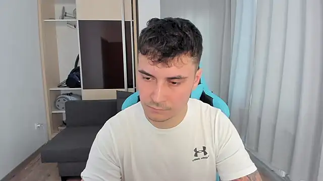 Snapshot of MatMalonne chatting on 02.22.26 MatMalonne online show from 02.22.26