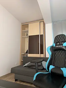 Snapshot of MatMalonne chatting on 04.13.26 MatMalonne online show from 04.13.26