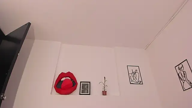 cloehonney online show from 02.12.25