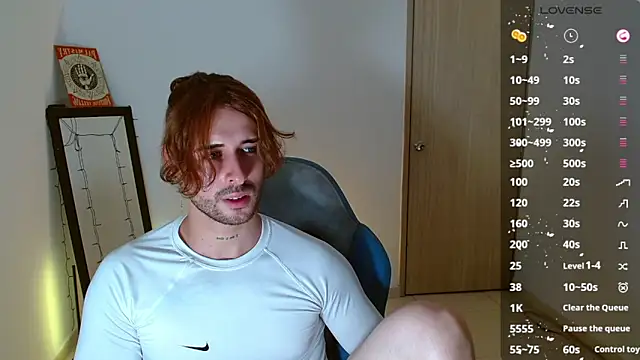 Snapshot of Ares_blue chatting on 02.18.25 Ares blue online show from 02.18.25