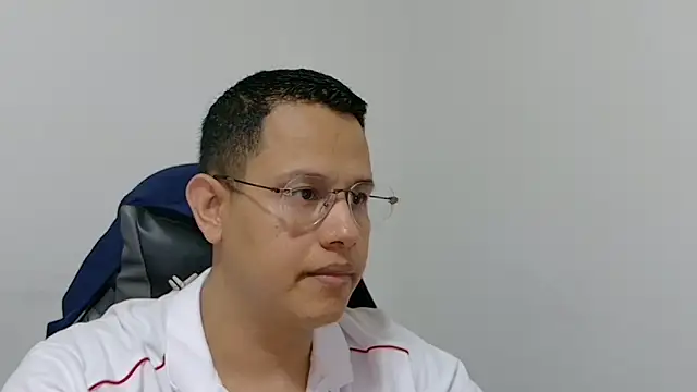 Snapshot of LiamVidal chatting on 06.17.26 LiamVidal online show from 06.17.26