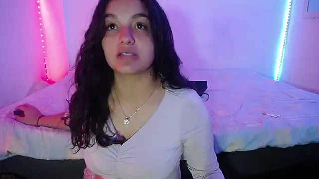 Laurenkenner  online show from 03.19.25