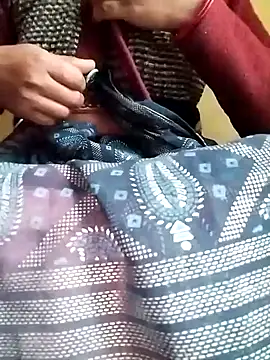 Snapshot of Cutkajal chatting on 12.21.24 Cutkajal online show from 12.21.24