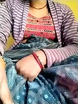 Snapshot of Cutkajal chatting on 12.23.24 Cutkajal online show from 12.23.24