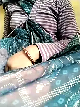 Snapshot of Cutkajal chatting on 01.24.25 Cutkajal online show from 01.24.25