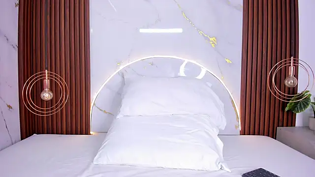 miamiller69 online show from 10.04.25