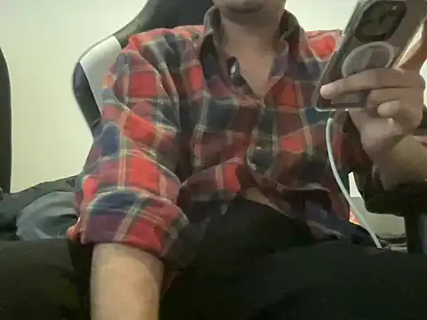 Snapshot of Har3199 chatting on 10.22.25 Har3199 online show from 10.22.25