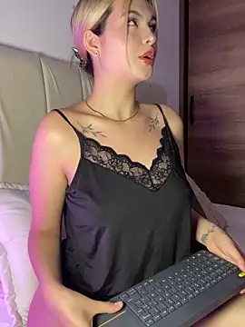 Odett  online show from 10.21.25