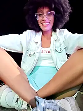 Snapshot of BlairSamy chatting on 12.22.24 BlairSamy online show from 12.22.24