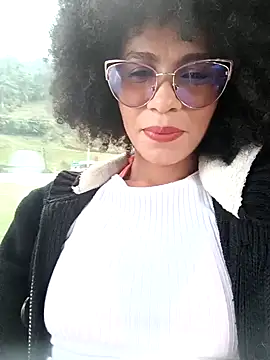 Snapshot of BlairSamy chatting on 01.26.25 BlairSamy online show from 01.26.25