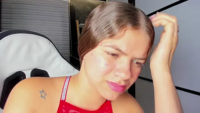 Snapshot of PaigeJayden chatting on 02.12.25 PaigeJayden online show from 02.12.25