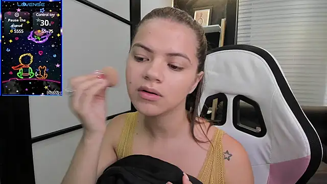 Snapshot of PaigeJayden chatting on 02.18.25 PaigeJayden online show from 02.18.25