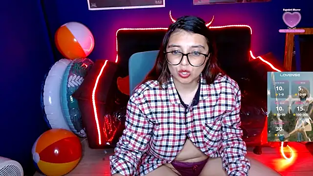X CHERRY XX online show from 12.09.24