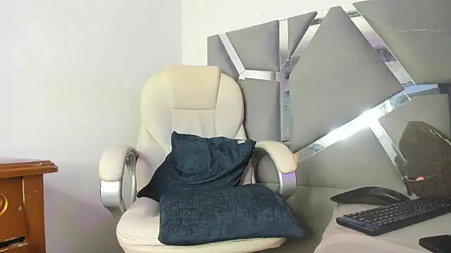 Arii xxx online show from 02.11.25