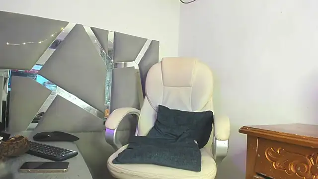 Arii xxx online show from 02.22.25