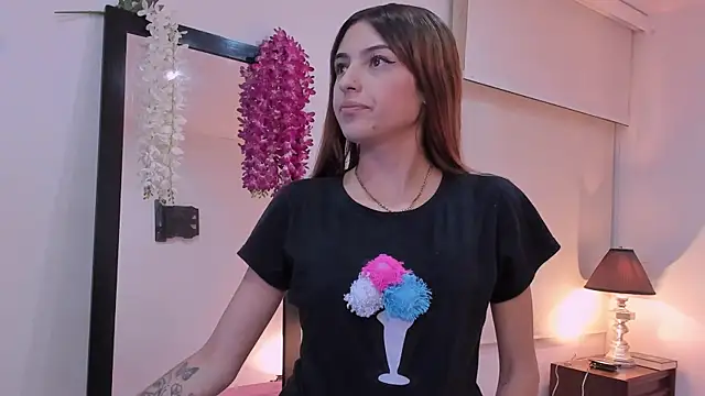 sofiarouge online show from 02.05.25